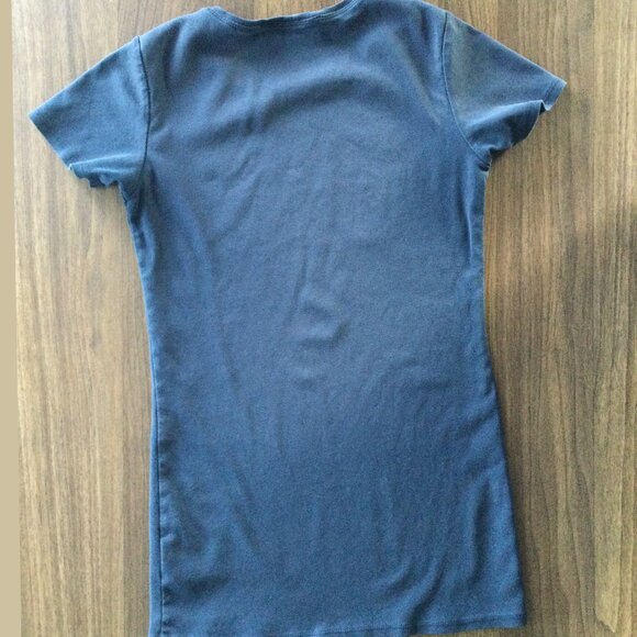 Maternity Wardrobe Bundle – 2 Dresses + 1 Short-Sleeve Sweater - Picture 13 of 13